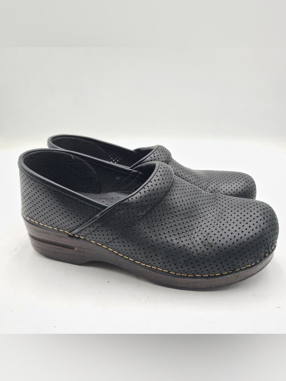 B49 Dansko Clogs Women 41 Size  10 WIDE Shoes Black Leather Slip On Loafers Work
